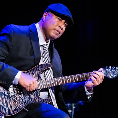 Bernie Williams 400x400